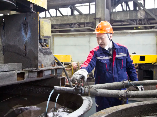 紅色錫都丨華錫有色勞模 劉永興：扎根一線守初心 精準(zhǔn)調(diào)控創(chuàng)佳績