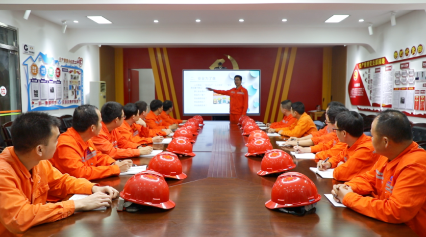 研究實(shí)踐教學(xué)站+3！課題成果+4！華錫有色黨建+企業(yè)文化建設(shè)碩果累累