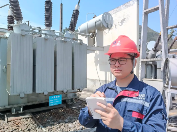 紅色錫都丨華錫有色勞模 韋?。簲?shù)字賦能變電站 智慧礦山筑基人