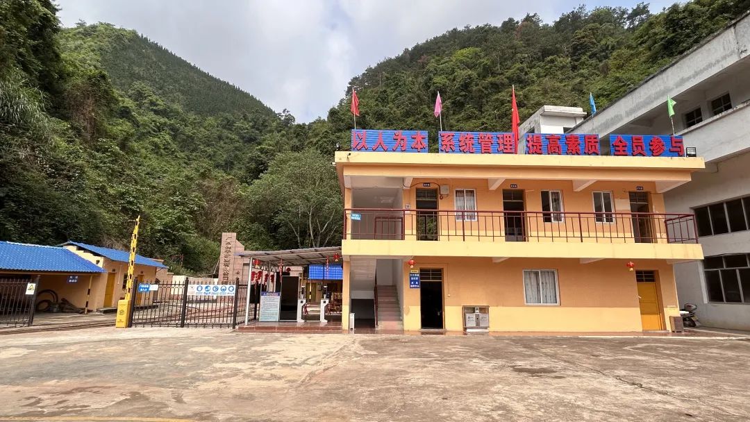 1682475191126473.jpg 03.jpg